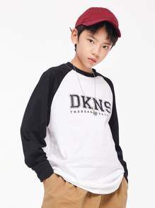 Niño preadolescente Camiseta de manga larga con estampado de letras de estilo japonés para primavera y otoño - Blanco y Negro - Ver 7