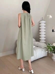 DAZY Solid Plicated Detail Tank Dress - Green - View 2