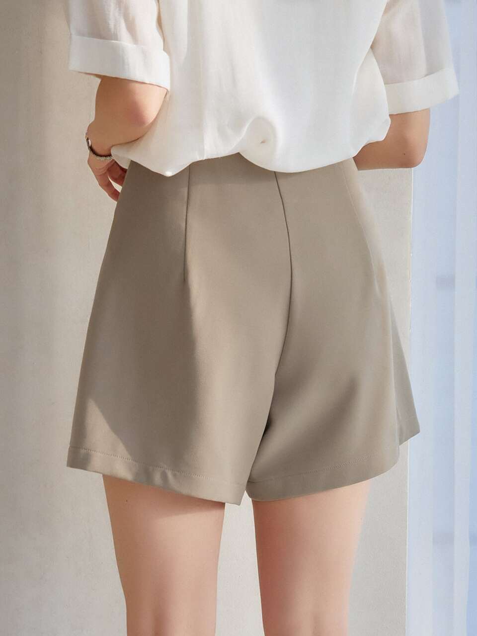 High Waist Plicated Detail Wide Leg Shorts
