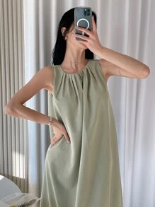 DAZY Solid Plicated Detail Tank Dress - Green - View 4