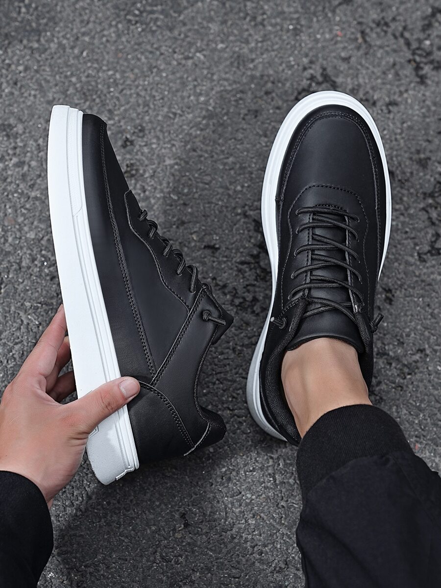Men Minimalist Lace-up Front Skate Shoes - Black - View 1