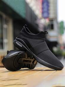 Men's Casual Sports Shoes, Breathable Mesh Upper, Slip-On, Lightweight And Non-Slip