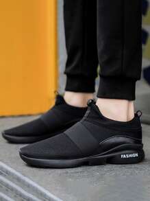 Men's Casual Sports Shoes, Breathable Mesh Upper, Slip-On, Lightweight And Non-Slip