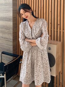 DAZY Ditsy Floral Print Ruffle Trim Lantern Sleeve Dress - Apricot - View 3