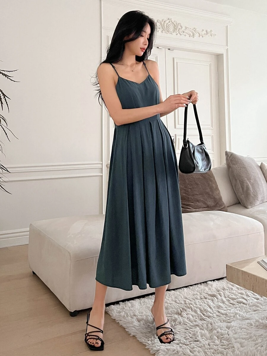 DAZY 素色百褶吊帶洋裝