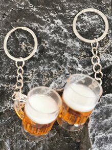 2 件新款仿真啤酒杯钥匙扣，男女情侣钥匙链包包挂件汽车饰品包包饰品学院风可爱哥特风 Y2K