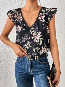 SHEIN Frenchy Blusa con estampado floral con encaje en contraste ribete con fruncido de manga mariposa - Negro - Ver 6