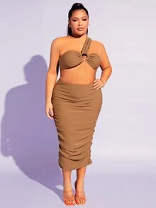 SHEIN SXY Plus One Shoulder O-ring Detail Crop Top & Ruched Pencil Skirt - Khaki - View 3