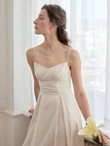 Simple Retro 素色褶皺細節吊帶連衣裙 - 米色 - 查看 3