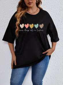 SHEIN LUNE Camiseta de hombros caídos con estampado de slogan y corazón - Negro - Ver 3