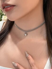 DAZY Heart Charm Choker Valentines
