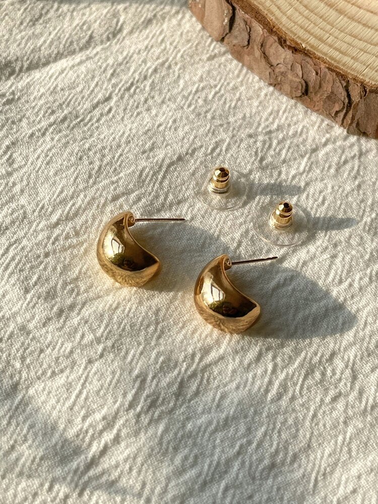 Fashionable, Versatile, Simple, Elegant & Exquisite Plain Earrings Suitable For Women