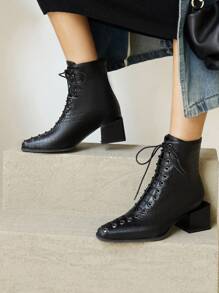 Lace-up Front Chunky Heeled Classic Boots - Black - View 2