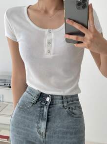 DAZY Áo thun nữ Gân đan Nút phía trước màu trơn Giải trí - trắng - Xem 5