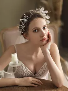 網紗和人造珍珠裝飾婚禮面紗和髮帶