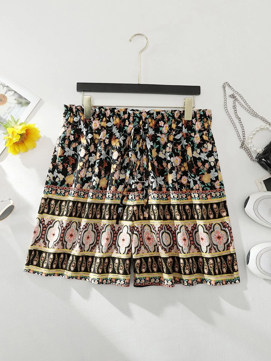 SHEIN Holidaya Plus Floral Print Paperbag Waist Shorts - Multicolor - View 1