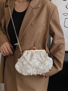 人造珍珠裝飾吻鎖雲朵包 - 白色 - 查看 2