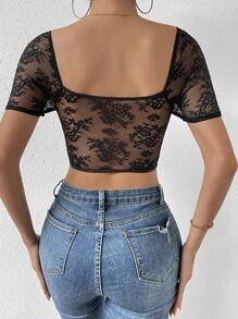 SHEIN SXY Contrast Lace Cut Out Bandana Hem Bustier Crop Top - Black - View 2