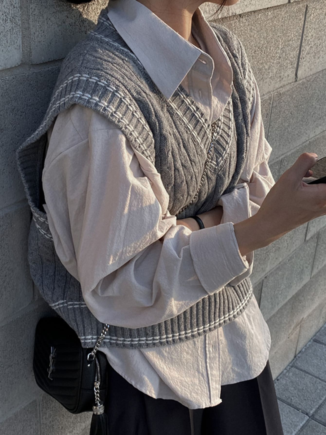 Contrast Stripe Trim Cable Knit Sweater Vest - Grey - View 1