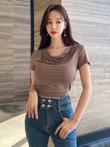 DAZY cổ áo xếp nếp Áo phông trơn - Màu nâu  Mocha - Xem 9