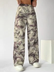 SHEIN EZwear 戶外運動風迷彩印花翻蓋口袋工裝褲