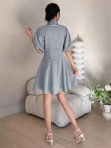 DAZY Đầm Nút phía trước màu trơn Thanh lịch - Màu xanh bụi bặm - Xem 2