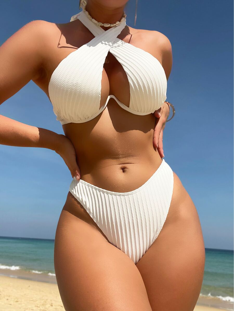 SHEIN Swim 紋理質感比基尼套裝交叉吊脖鋼圈文胸和高衩下裝2入組泳衣 - 白色 - 查看 1