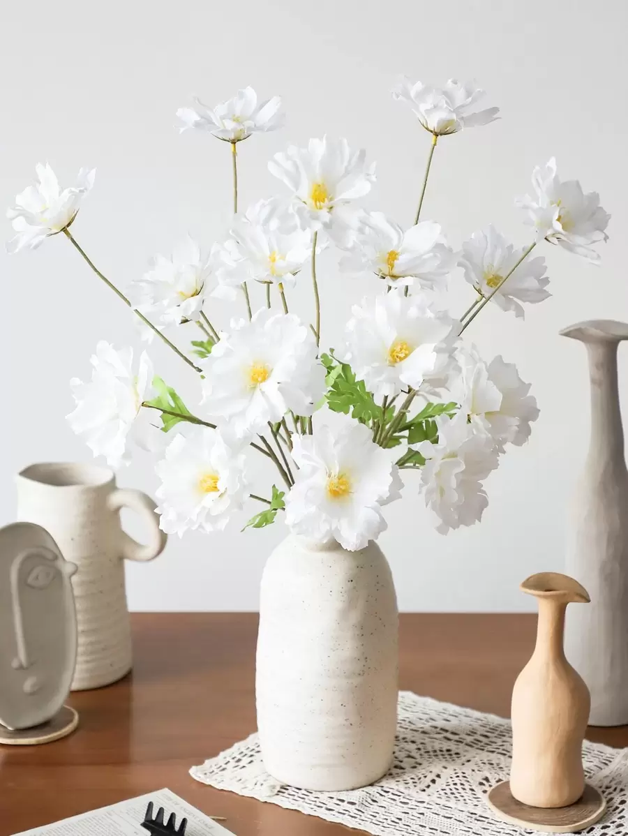 1束人造花，情人节，礼物