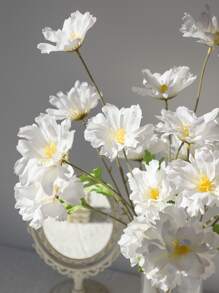 1束人造花，情人节，礼物