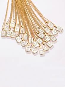 1入組字母細節矩形吊墜項鏈