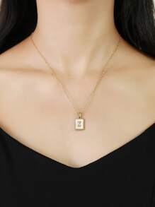 1入組字母細節矩形吊墜項鏈