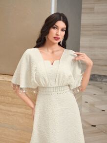 Modelyn 提花流苏边蝙蝠袖连衣裙长款晚礼服 - 米色 - 查看 5