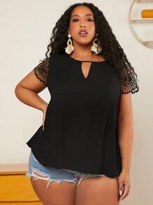 SHEIN CURVE+ Plus Contrast Lace Keyhole Neckline Blouse - Black - View 6