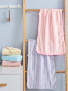 1pc Striped Pattern Face Towel, Minimalist Polyester Face Cleaning Towel For Bathroom - Yellow - View 4