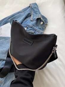Bolso hobo con parche de letra con cadena - Negro - Ver 3
