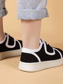 Boys Contrast Binding Design Lace-up Front Canvas Shoes - Black - View 4