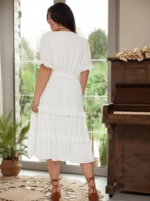 SHEIN Frenchy 大碼荷葉邊繫腰帶洋裝 - 白色 - 查看 4
