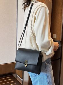 Bolsa cuadrada minimalista con solapa - Negro - Ver 2