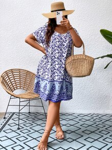 SHEIN Holidaya Plus Floral Print Scoop Neck Dress - Blue and White - View 7
