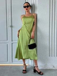 DAZY 素色扭結細節吊帶連衣裙 - 綠色 - 查看 1