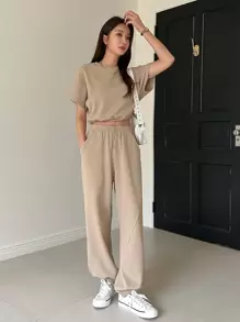 DAZY Bộ đồ thể thao nữ áo thun tay lửng Dolman trơn và quần nỉ - Màu Khaki - Xem 1