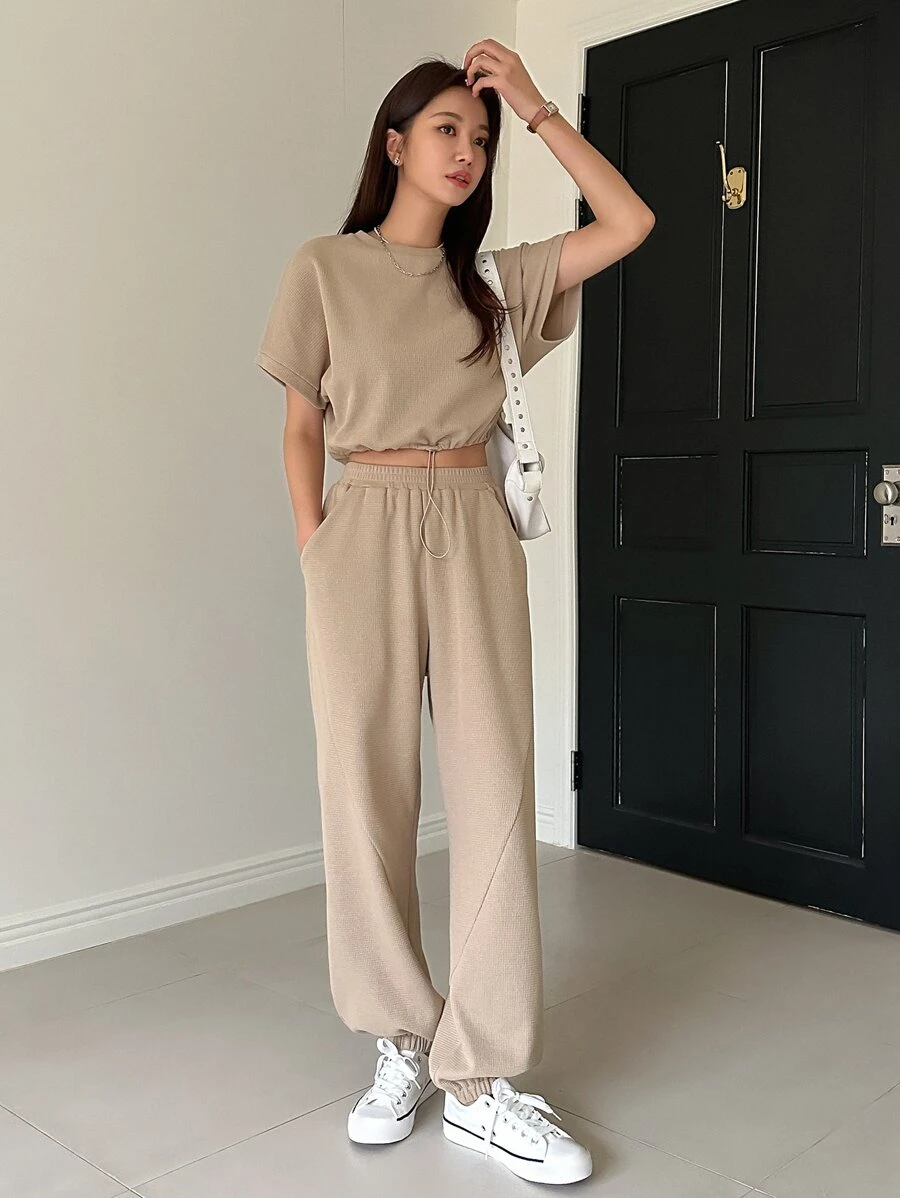 DAZY Bộ đồ thể thao nữ áo thun tay lửng Dolman trơn và quần nỉ - Màu Khaki - Xem 1