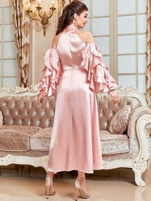 Modelyn 1 cái dây trễ vai Ruffle Trim Satin Dress - Màu Hồng baby - Xem 3