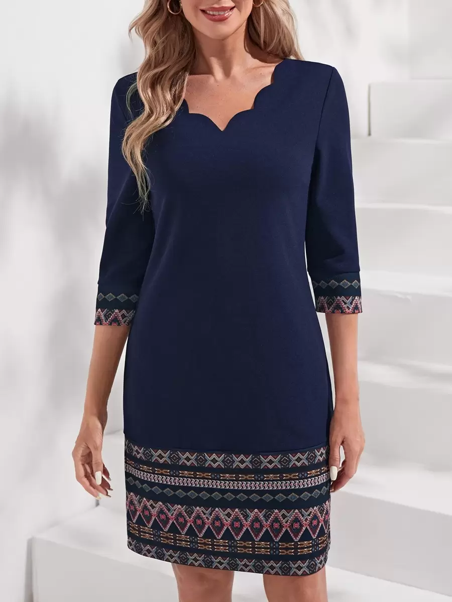 EMERY ROSE Vestido con estampado geométrico ribete en abanico - Azul Marino - Ver 1