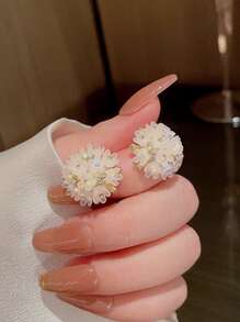 水鑽裝飾花耳釘