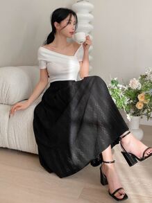 DAZY Solid High Waist Flared Skirt