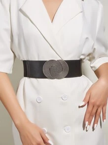 Cinturón ancho con diseño redondo