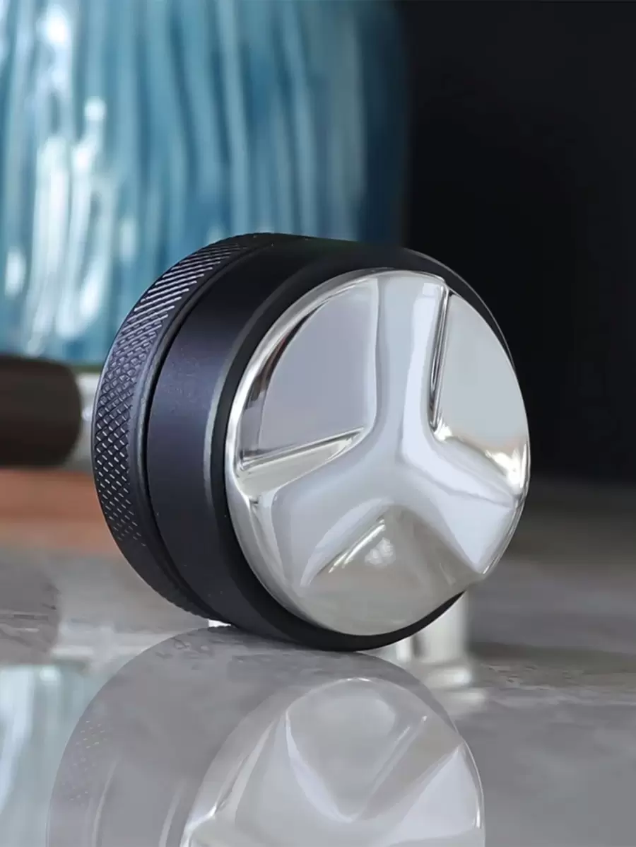 1 个咖啡压粉器，底座直径分别为 51 毫米、53 毫米和 58 毫米 回到学校