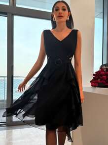 Ruffle Trim Cut Out Waist O-ring Asymmetrical Hem Dress - màu đen - Xem 3