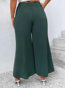 SHEIN Clasi Plus Solid Flare Leg Trousers - Dark Green - View 2